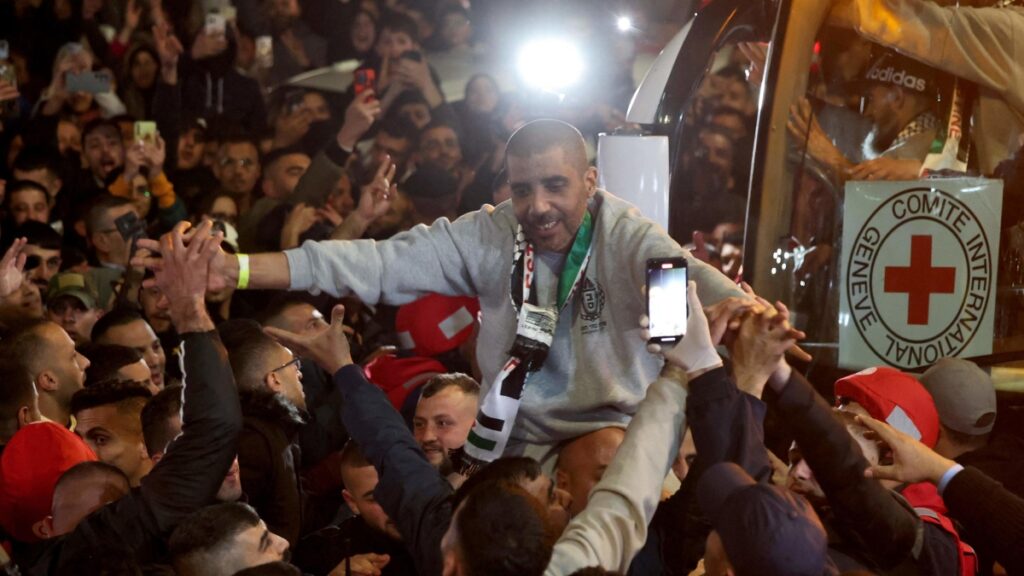 Zakaria Zubeidi, il militante che sfida la resistenza palestinese verso la creazione di uno Stato