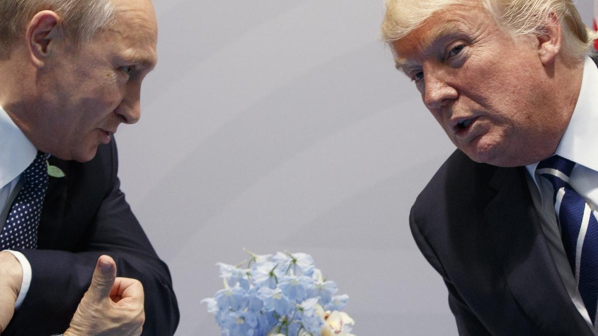 Zelensky e l’Europa freddi sul vertice in Alaska, Trump: desidero la pace