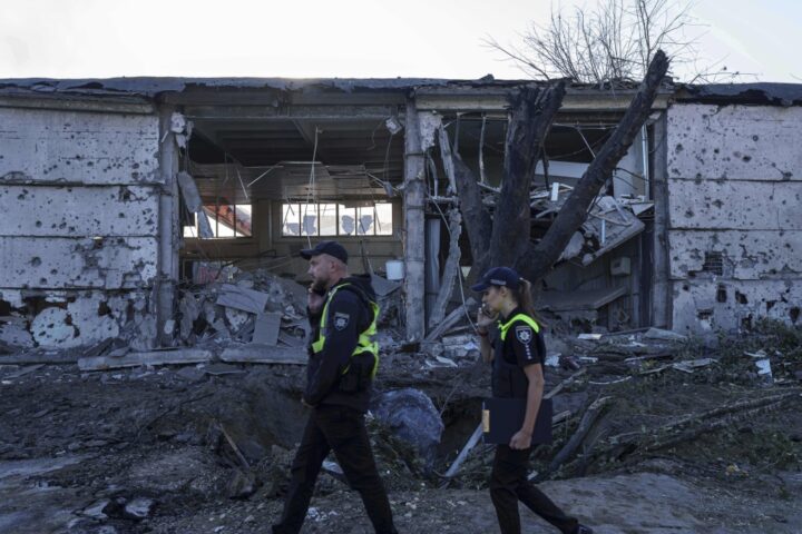 Zelensky rifiuta la proposta di una zona cuscinetto al confine con la Russia