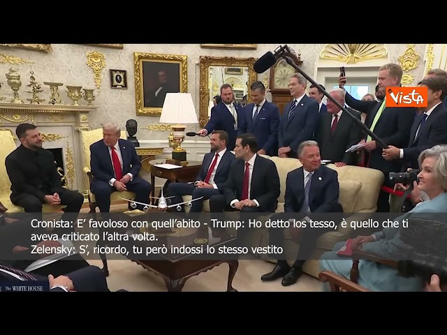 Zelensky risponde a giornalista su abito: "Anche lei indossa lo stesso vestito"