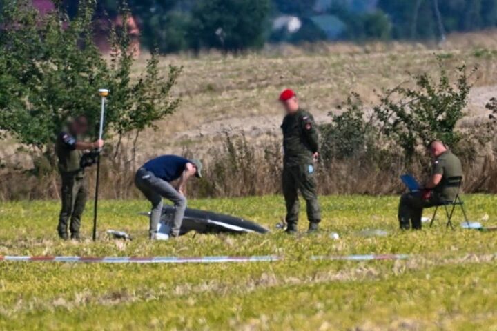 Il Cremlino nega il coinvolgimento nell’attacco di droni in Polonia