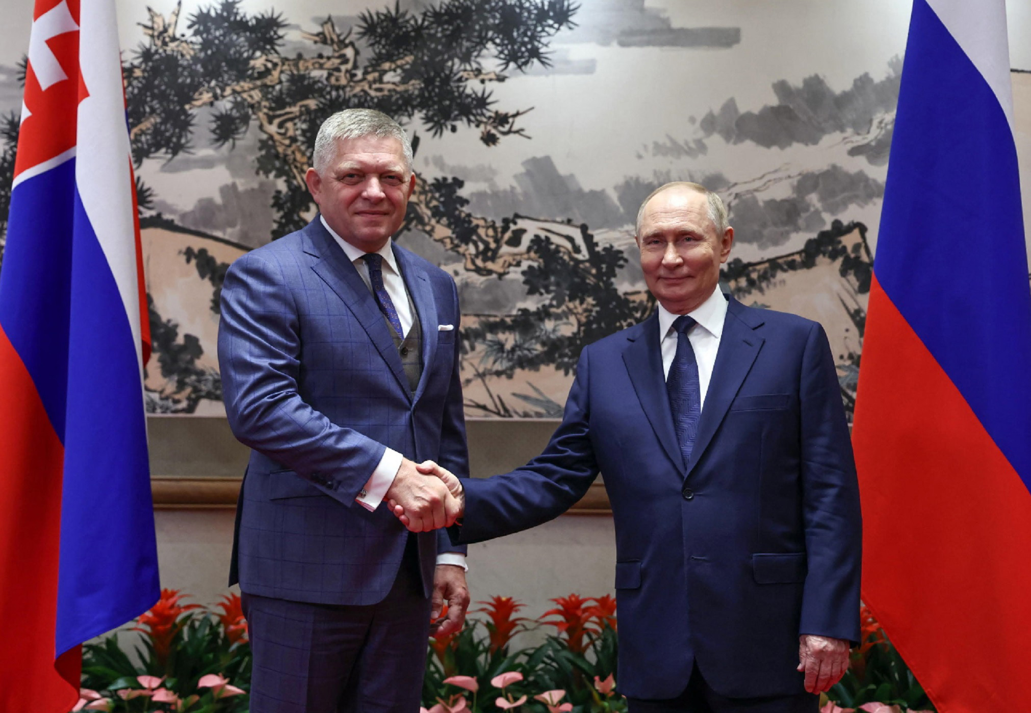 Putin chiede a Fico di fermare le forniture energetiche all’Ucraina