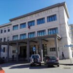 Abusi sessuali su bambina di Sulmona, due cugini indagati per violenza e revenge porn