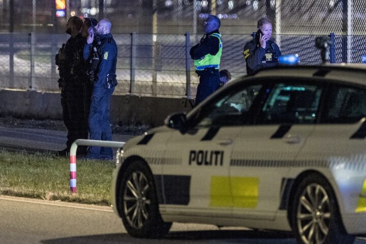 Aeroporti di Oslo e Copenaghen chiusi per droni non identificati, in corso indagini
