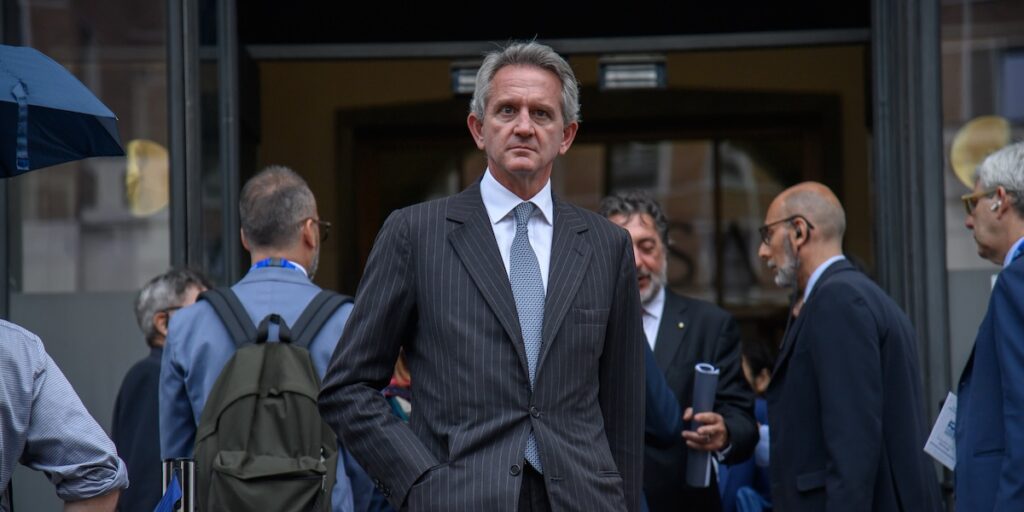 Alberto Nagel si dimette da amministratore delegato di Mediobanca dopo 17 anni