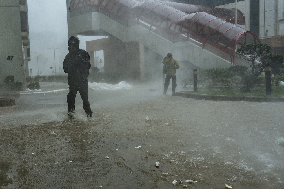 Almeno 18 morti a causa del tifone Ragasa, colpiti Taiwan e Hong Kong
