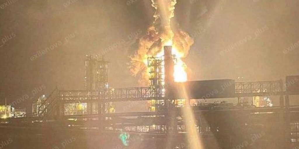 Attacco ucraino con droni alla raffineria di Kirishi, vicino a San Pietroburgo