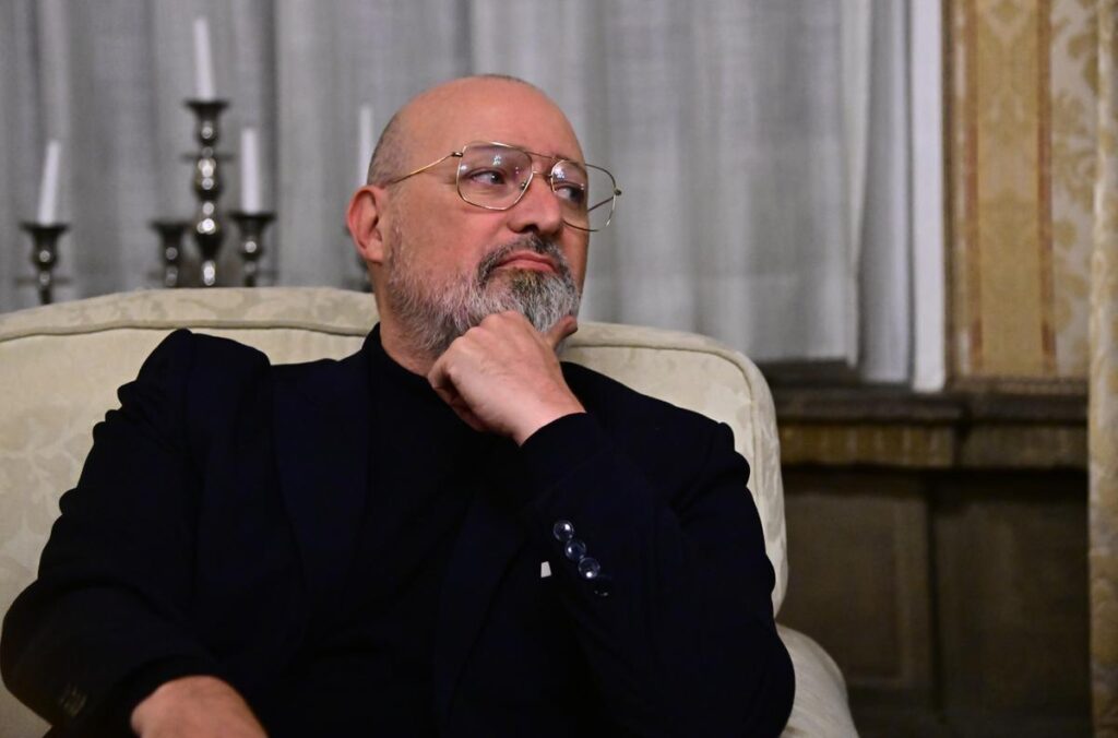 Bonaccini sulla minaccia russa: “Serve fermezza, sì al riarmo europeo, ma non al 5% del Pil”