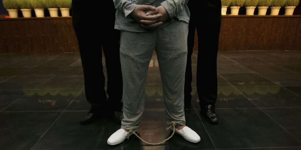 Cina, undici membri della famiglia Ming condannati a morte per truffe in Myanmar