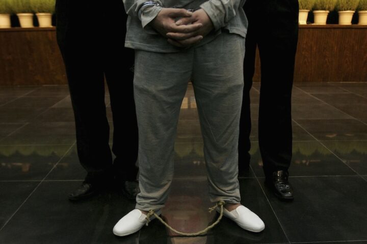 Cina, undici membri della famiglia Ming condannati a morte per truffe in Myanmar