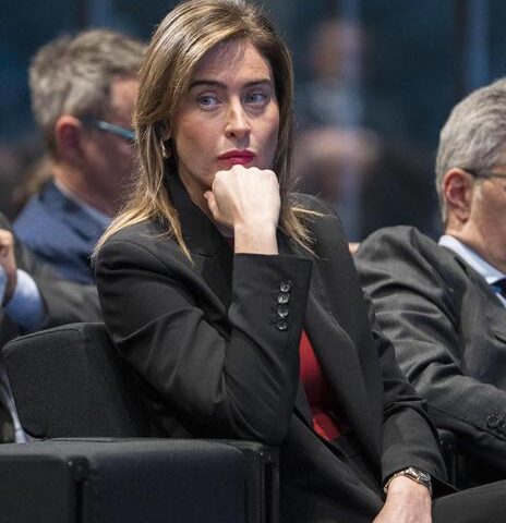 Class action contro il sito di revenge porn: avvocati puntano a mille denunce per far emergere il problema