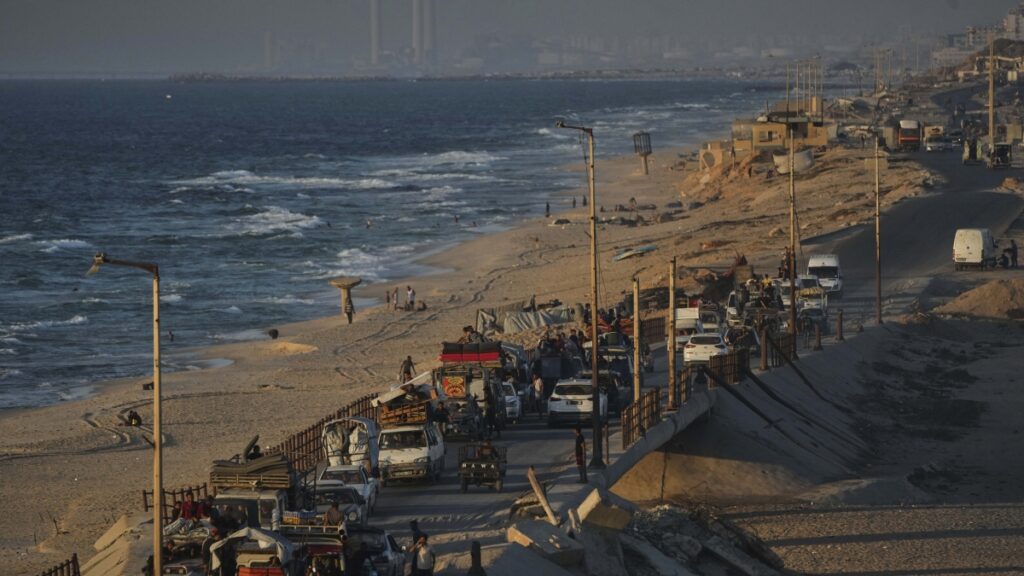 Coloni israeliani attaccano il villaggio palestinese di Khallet al-Daba, feriti tra i locali