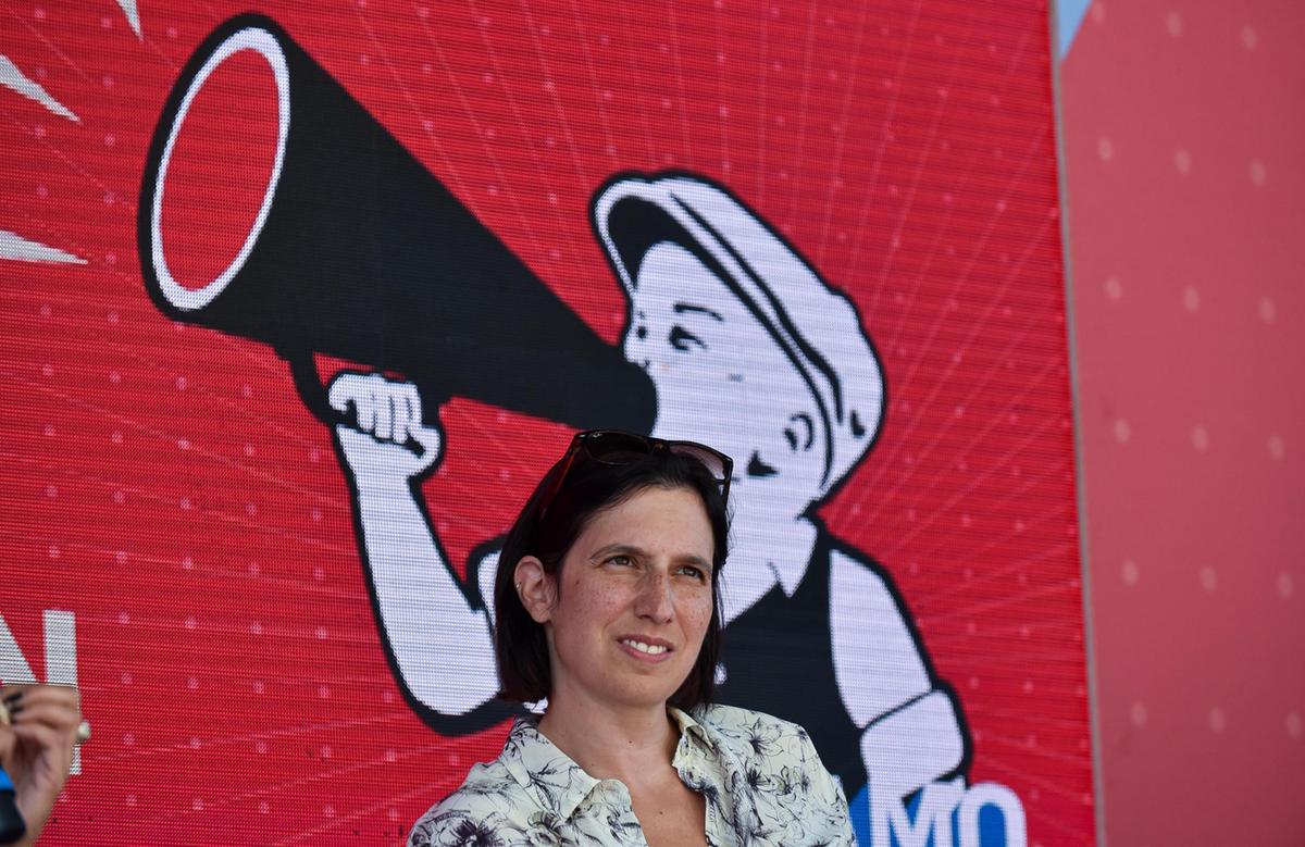 Controversie alla festa del “Fatto”: Elly Schlein criticata per le sue posizioni sull'Ucraina
