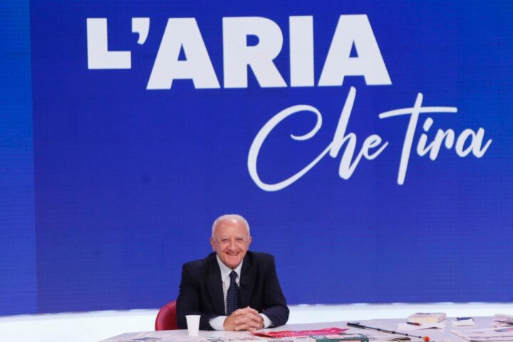 De Luca conferma la sua presenza alle regionali in Campania mentre Forza Italia intensifica le sue alleanze