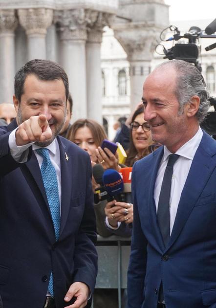 De Luca e Fico in conflitto: dura battaglia politica in Campania