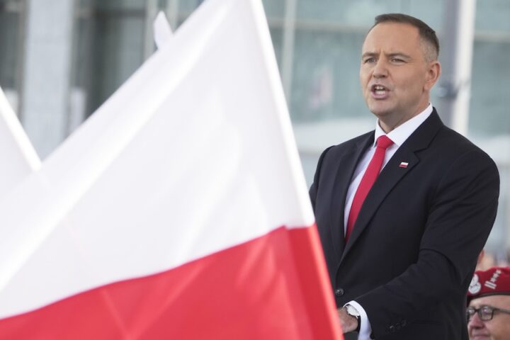 Due arresti in Polonia per un drone volato vicino al palazzo presidenziale di Varsavia