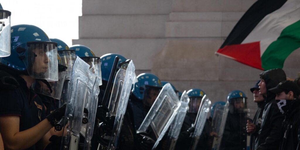 Due minorenni agli arresti domiciliari dopo scontri alla Stazione Centrale di Milano