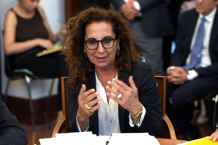 Elezioni in Calabria: Occhiuto si dimette e si ricandida tra le polemiche di corruzione