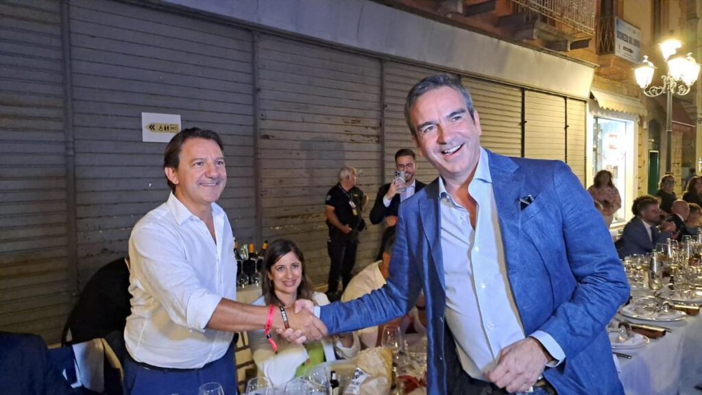 Elezioni regionali in Calabria: il centrosinistra avanza con Pasquale Tridico, il centrodestra trova difficoltà nella scelta dei candidati