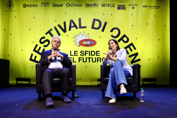 Elly Schlein al festival di Open: «L'unità nel campo largo è richiesta dal popolo, non dal medico»