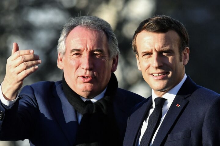 François Bayrou si dimette da premier: ora Macron deve gestire la crisi governativa