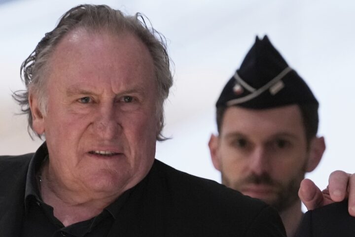 Gérard Depardieu sarà processato a Parigi per le accuse di stupro di Charlotte Arnould