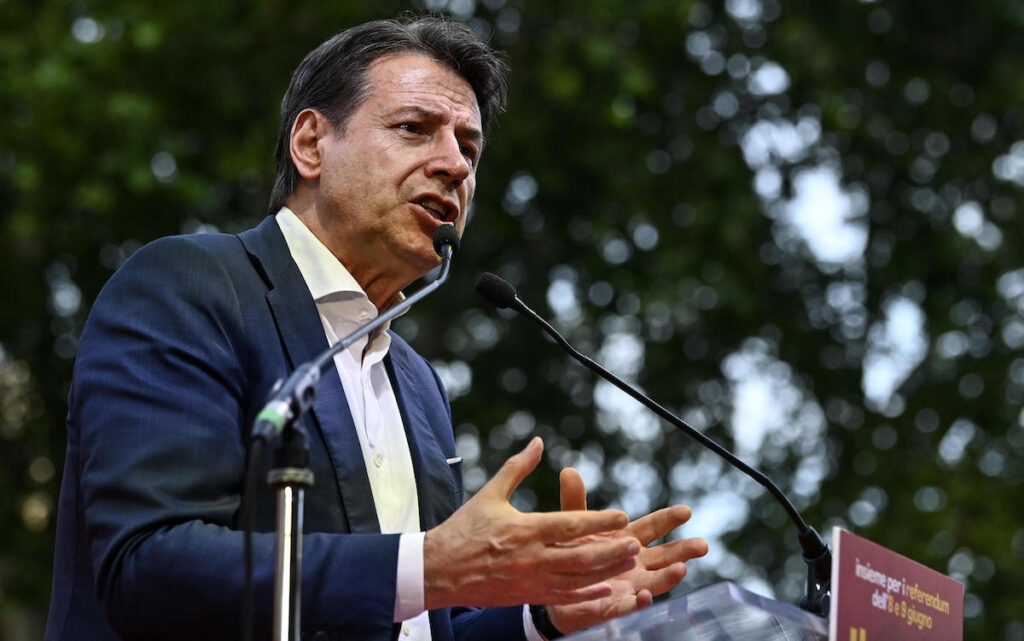Giuseppe Conte lancia la corsa per il nuovo presidente del Movimento 5 Stelle, candidature aperte fino al 10 settembre