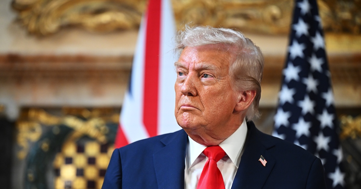 Gli Stati Uniti espellono 120 cittadini iraniani attraverso un accordo raro con l'Iran