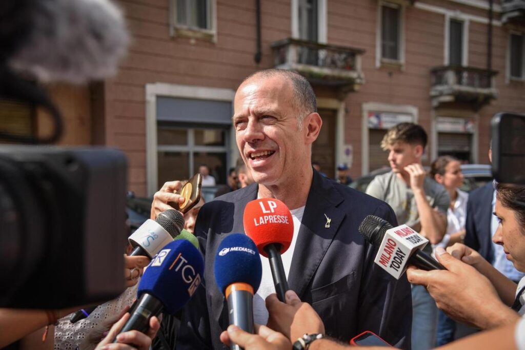 Grandi manovre in Lombardia: Lega e leadership post Fontana, la proposta Giorgetti