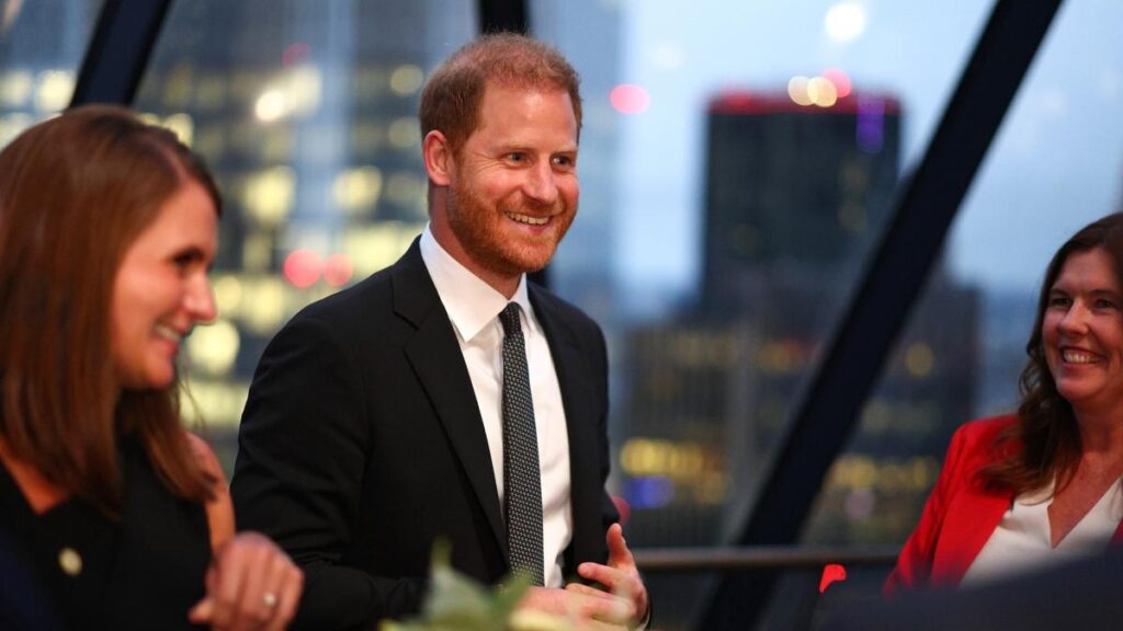 Harry e re Carlo III si incontrano a Clarence House dopo 19 mesi di distanza