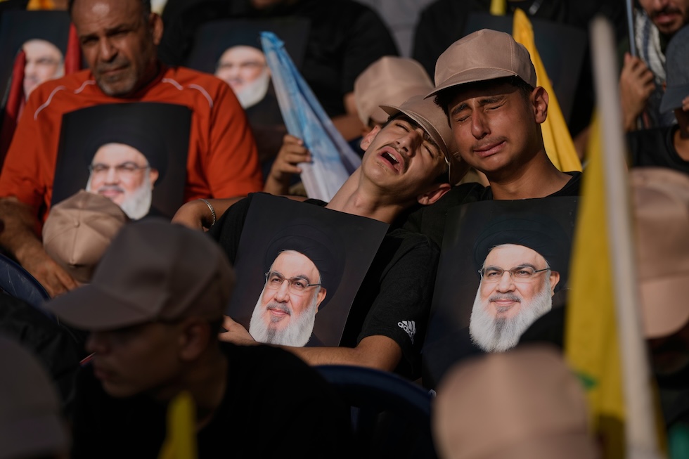 Hezbollah celebra il primo anniversario della morte di Nasrallah e ribadisce la sua resistenza