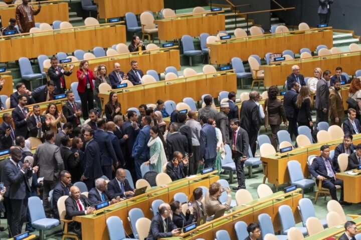 I delegati Onu abbandonano Netanyahu, l'Italia resta mentre la Spagna e altri escono