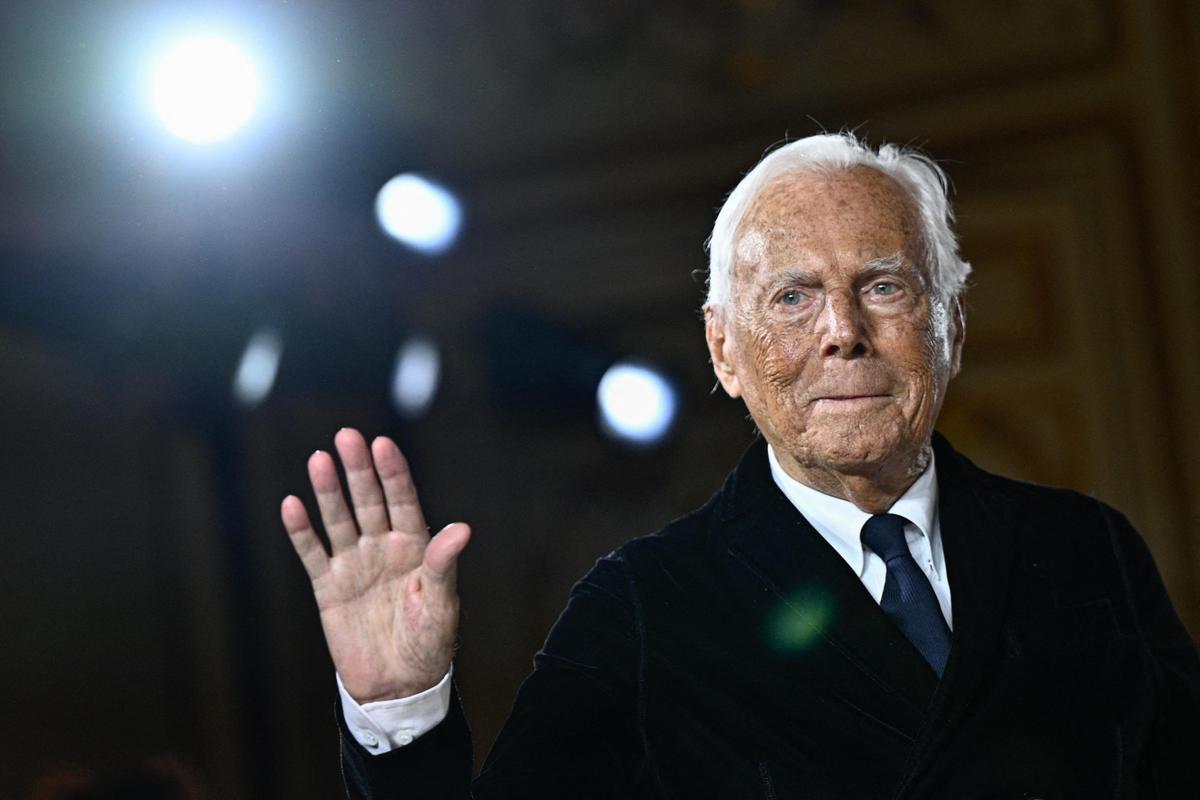 I dipendenti di Giorgio Armani lo salutano: "Porteremo avanti la sua eredità con amore"