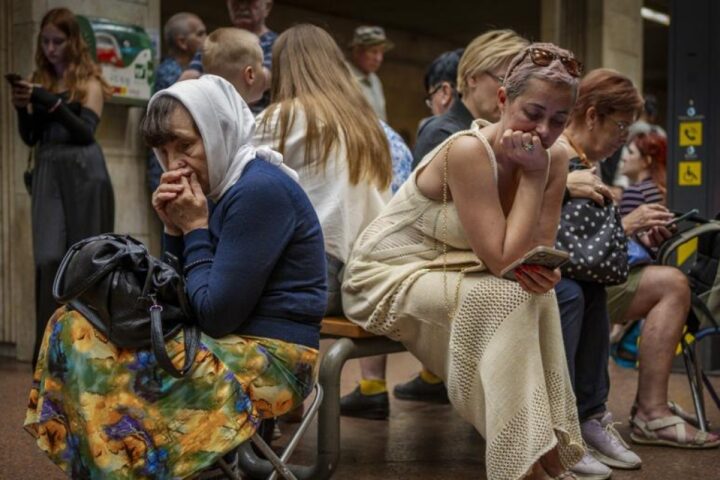 I volenterosi pronti a intervenire: attesa per gli Stati Uniti al summit di Parigi