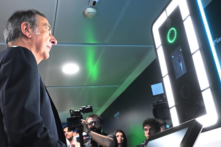 Il Garante della privacy sospende il riconoscimento facciale all'aeroporto di Linate