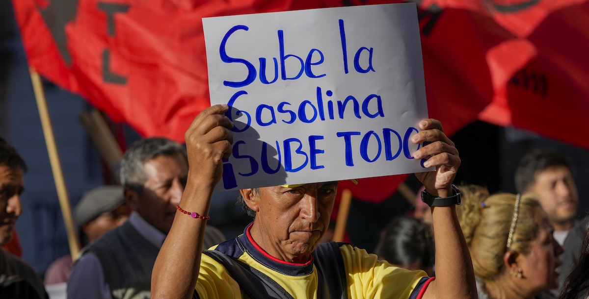 Il governo dell'Ecuador annulla i sussidi per il diesel, misura controversa in passato