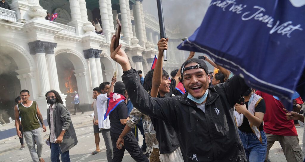 Il governo nepalese si consulta su Discord per formare un nuovo esecutivo dopo le proteste