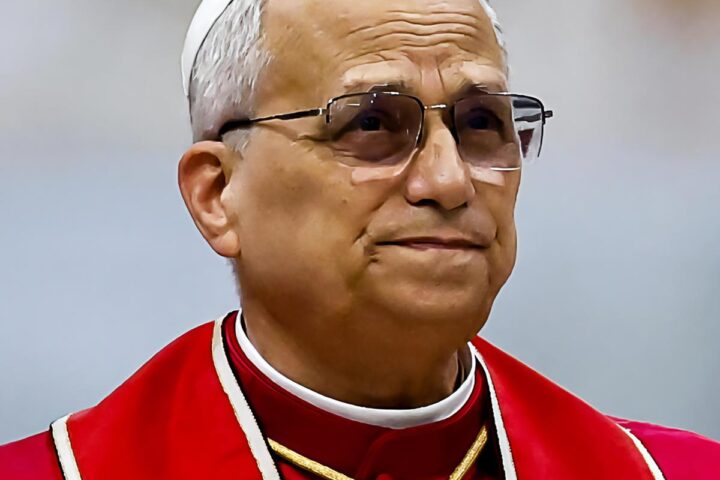 Il Papa critica Musk: "Diventando il primo triliardario, siamo in grossi guai"