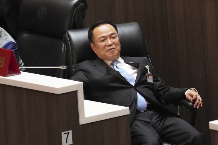 Il parlamento thailandese elegge Anutin Charnvirakul nuovo primo ministro dopo la rimozione di Paetongtarn Shinawatra