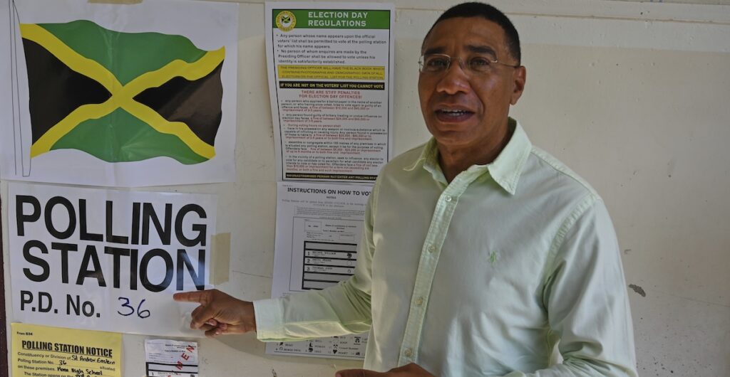 Il partito del primo ministro Andrew Holness vince le elezioni in Giamaica per un terzo mandato