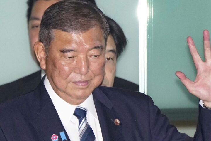Il primo ministro giapponese Ishiba annuncia le dimissioni dopo risultati elettorali deludenti