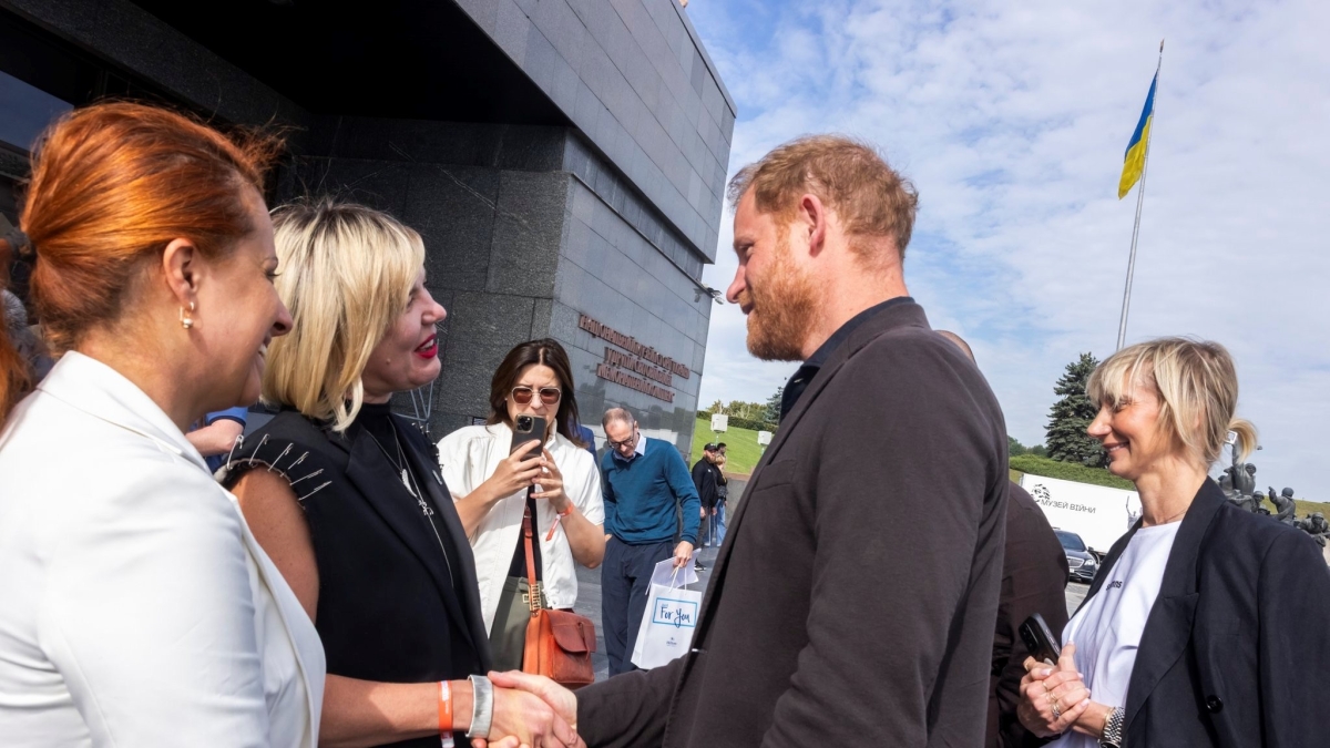 Il principe Harry compie 41 anni e riflette sulla sua vita dopo la missione in Ucraina