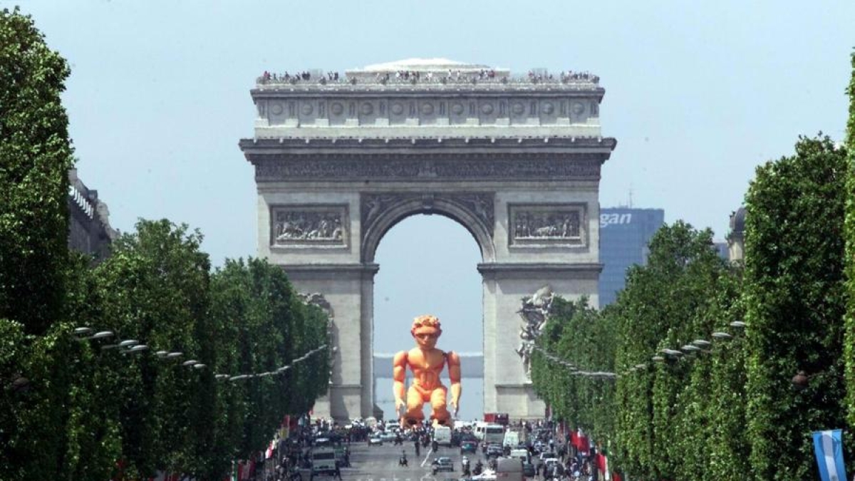 Il Qatar detiene il 20% degli immobili sugli Champs-Elysées, cresce l'influenza di Doha in Francia