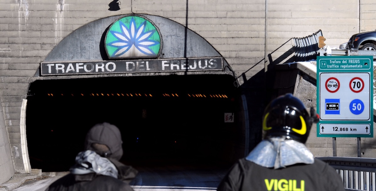 Il traforo del Frejus chiuso dal lato francese dopo incidente su rampa di accesso