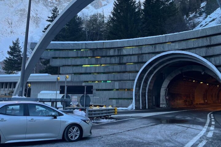 Il traforo del Monte Bianco chiuso fino a metà dicembre per lavori di manutenzione