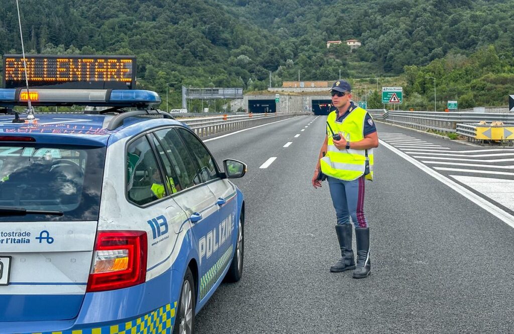 Incidente in galleria sull’A1: autostrada chiusa tra Bologna e Firenze