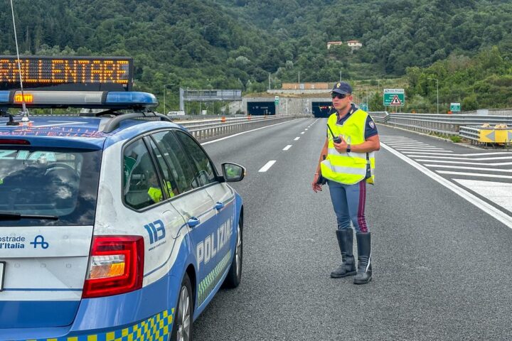 Incidente in galleria sull’A1: autostrada chiusa tra Bologna e Firenze