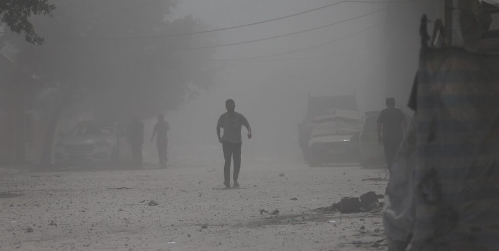 Israele intensifica i bombardamenti su Gaza prima dell'operazione militare di terra