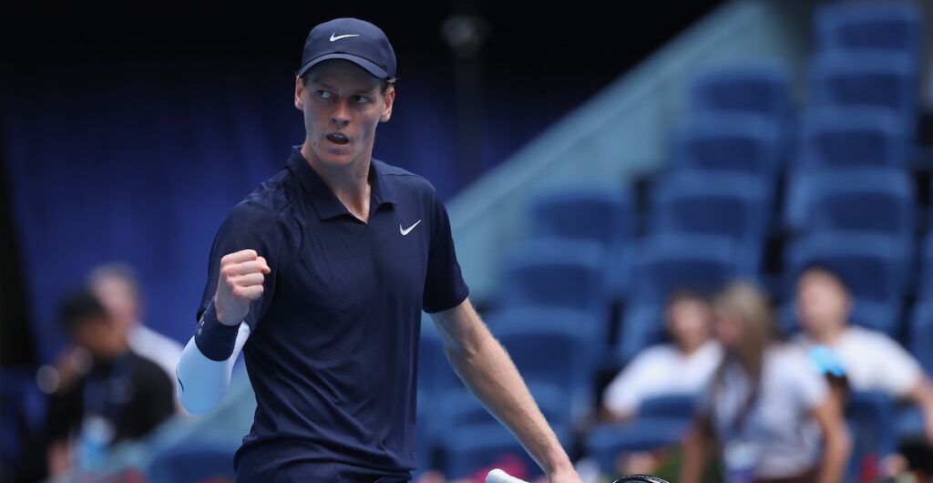 Jannik Sinner affronta la finale dell'ATP 500 di Pechino dopo la vittoria su Alex de Minaur