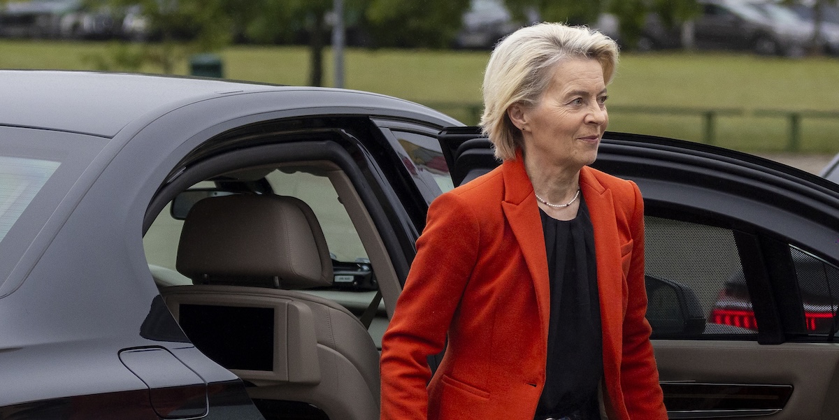 La Bulgaria rettifica: l'aereo di Ursula von der Leyen non ha subito interferenze GPS